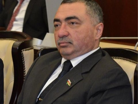 “Bəzi məmurlar büdcə pullarını xımır-xımır yeyir” - Deputat