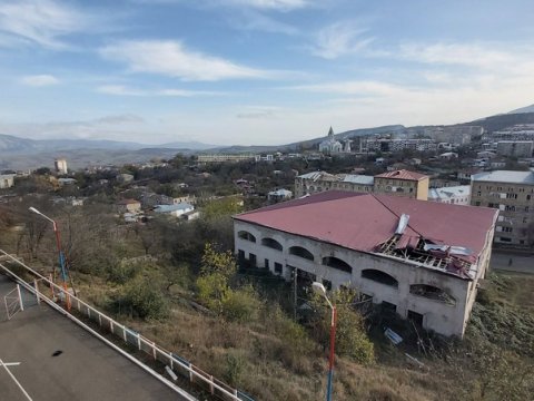 Şuşada 7 yaşayış massivi TİKİLİR