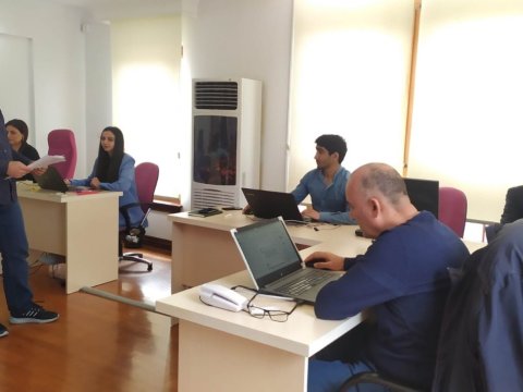 Modern.az-da “Redaksiya siyasəti və peşə etikası qaydaları” müzakirə olundu 