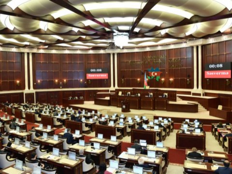 Mili Məclis birinci oldu - Maliyyə şəffaflığı