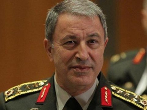 Akar ukraynalı həmkarı ilə görüşdü