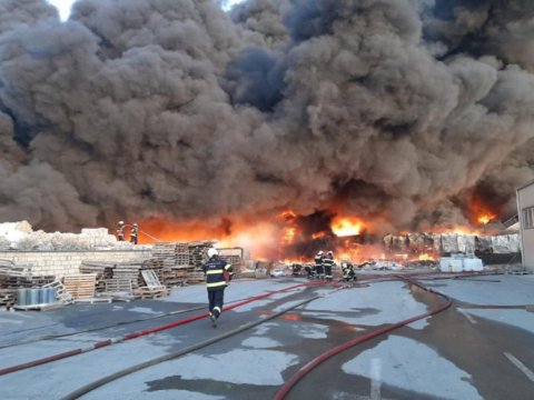 “Azərsun”dakı yanğın ərzaq qıtlığı və bahalaşmaya səbəb ola bilər? - AÇIQLAMA