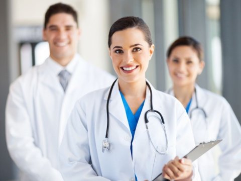 Maaşları artırılacaq həkimlərin SİYAHISI