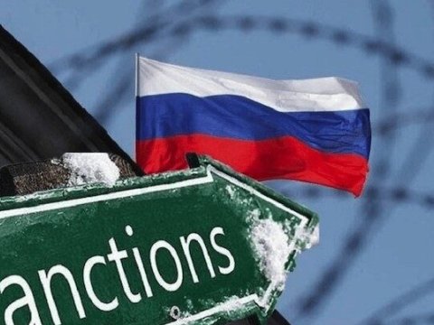 Neft embarqosu- Rusiyanı qarşıda nələr gözləyir?