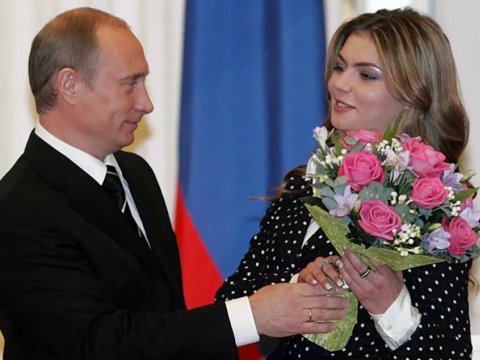 Kabayeva hamilədir - Putin depressiyaya düşüb
