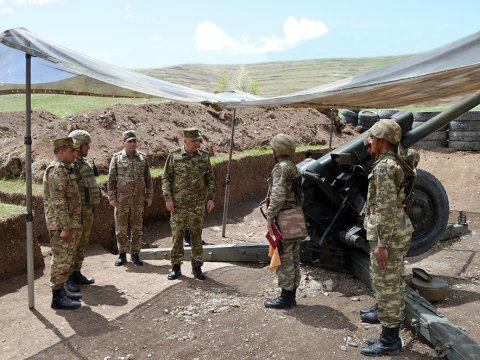 Kərim Vəliyev Kəlbəcərdə döyüş hazırlığını YOXLADI - FOTO