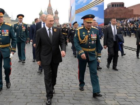 Putin qələbə paradında iştirak edəcək