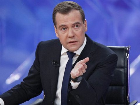 Medvedev ukraynalılara səsləndi: “Boş xəyallara qapılmayın” 