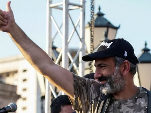 Paşinyanı niyə devirə bilmirlər? - Sergey Markov Modern.az-a ŞƏRH EDİR