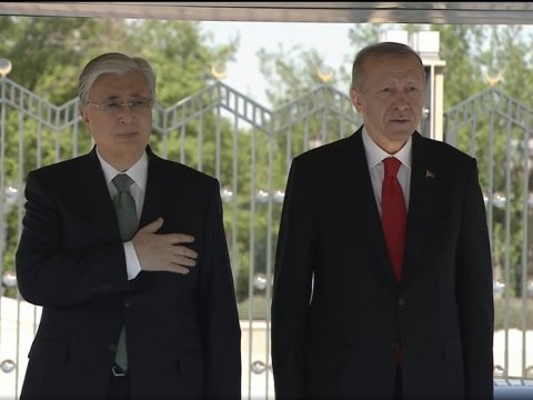  Ərdoğan Tokayevlə görüşdü