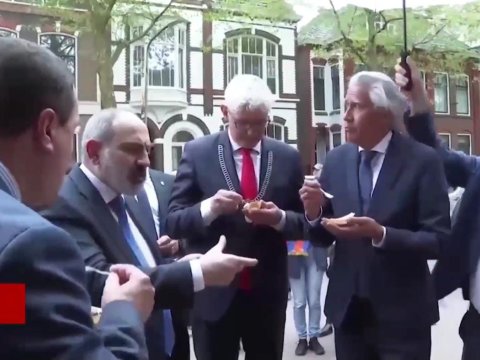 Nikol Paşinyanın dolma YALANI