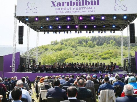 Şuşada “Xarıbülbül” festivalının ikinci günü