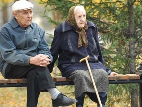 Pensiya yaşı azaldılır? - Parlamentdə yenə məsələ qaldırıldı