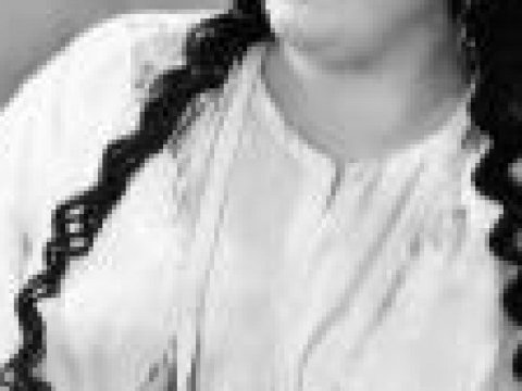 Toylarda kişi paltarında çıxış etmiş qadın xanəndə - Mirzə Güllər kim olub?