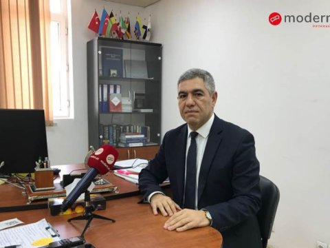 “Qubad birbaşa siyasətlə məşğuldur, qardaşımla mövqelərimiz üst-üstə düşmür” - Deputatla MÜSAHİBƏ