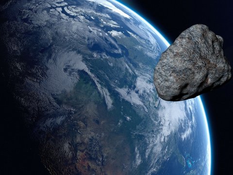 Təhlükəli asteroid Yerə yaxınlaşır