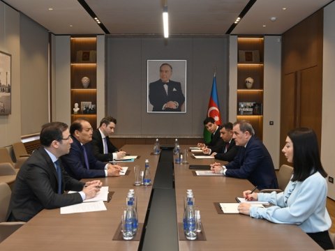 Ceyhun Bayramov Bağdad Amreyev ilə görüşdü