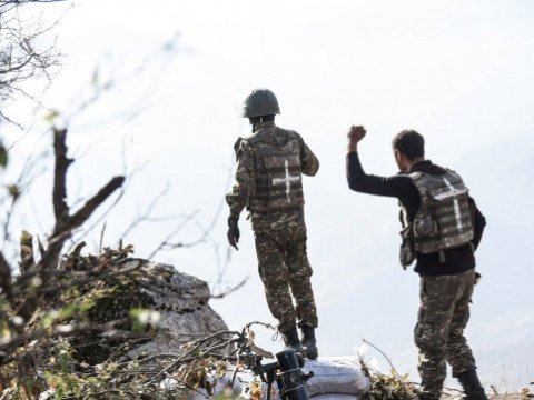 Azərbaycan erməni hərbçini geri qaytardı