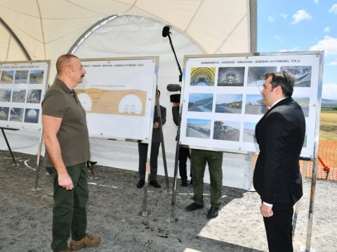 Prezident və xanımı Zəngəzur dəhlizinin tikintisi ilə tanış oldu