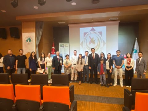 Cümhuriyyətin 104 illiyi ilə bağlı konfrans keçirildi