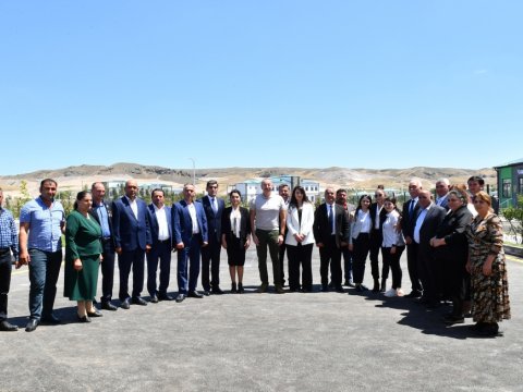 Prezidentlə xanımının Ağalı sakinləri ilə görüşündən FOTOLAR