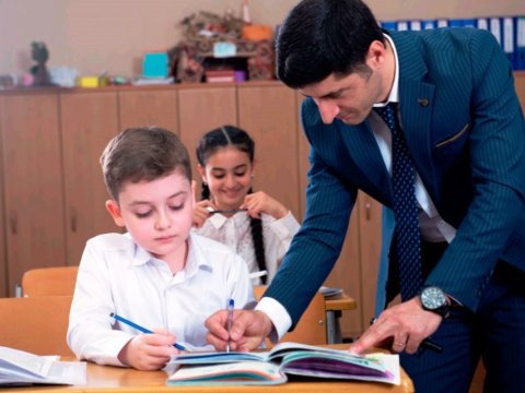 Şagirdlərin elektron yerdəyişməsi dayandırılır