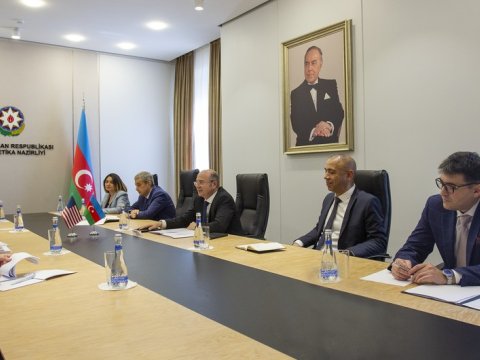 Energetika naziri ABŞ rəsmisilə müzakirələr apardı