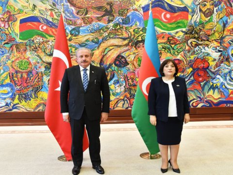 Sahibə Qafarova Şentopla GÖRÜŞDÜ