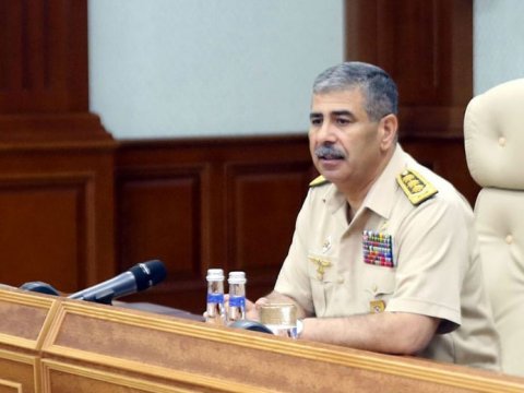 Nazir düşmən təxribatlarına dərhal cavab verilməsini TAPŞIRDI