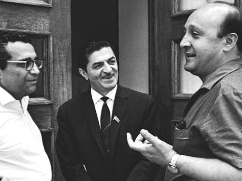 Dahilərin dartışması, yoxsa qara əllərin çirkin OYUNU?...