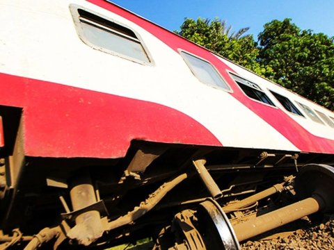 İranda qatar qəzası: 17 ölü, 50 yaralı 