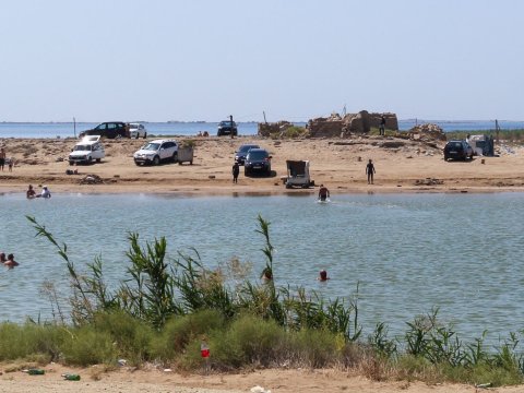 Duzlu göldə çimmək qadağandır - RƏSMİ