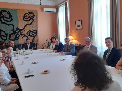 Azərbaycanlı və erməni gənclər Fransada görüşdü