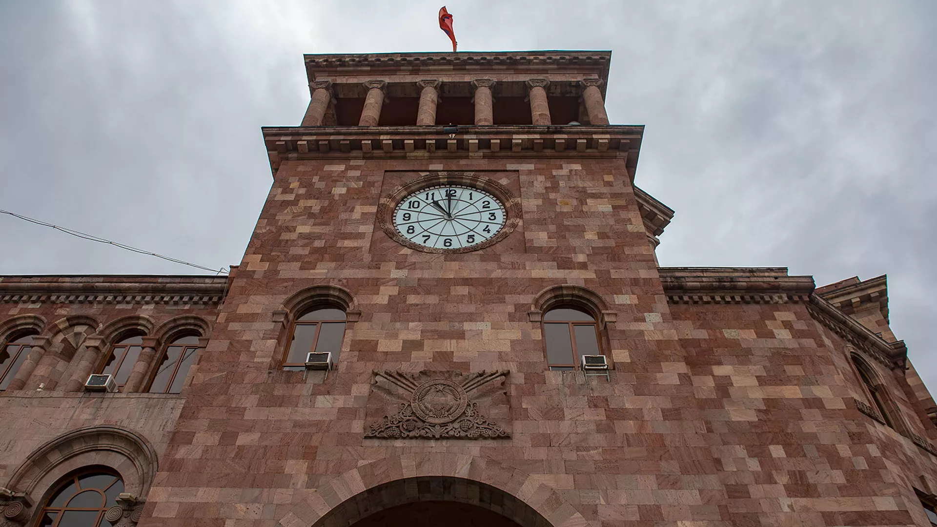Ermənistan Rusiya xəstəxanasını saxtışa çıxarır