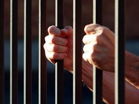 Həbsxanadakı söyüşə görə qatil oldu - 12 il sonra ifşa edildi
