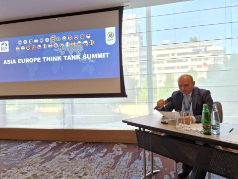 Praqada Sosial Tədqiqatlar Mərkəzinin təqdimatı oldu