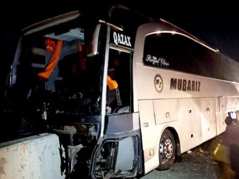 Qəzada yaralanan 3 nəfər Bakıya gətirilib - TƏBİB
