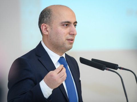 Nazir şagirdlərin qəzaya düşməsindən DANIŞDI