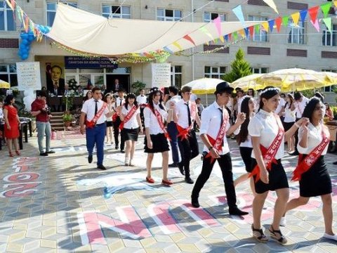 Bu gün “Son zəng” çalınacaq