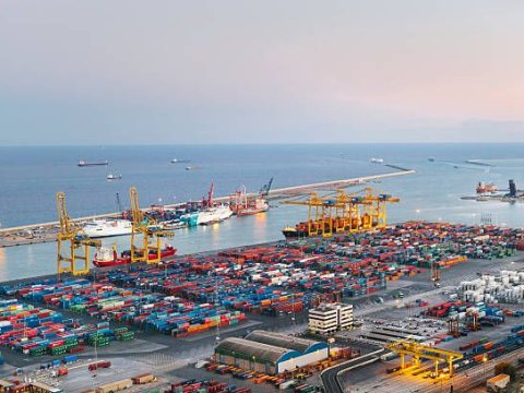 Bakı limanı ilə 21 mindən çox konteyner aşırılıb