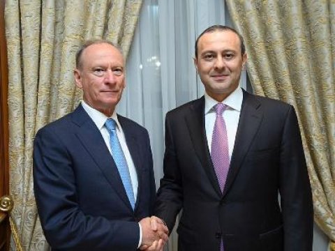 Qriqoryan Patruşevə Ermənistan-Azərbaycan sərhədindən danışdı