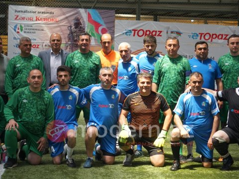 Deputatlarla jurnalistlərin yoldaşlıq görüşündən FOTOREPORTAJ