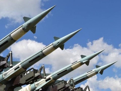 Dünyada nüvə müharibəsi ehtimalı artır - ŞƏRH