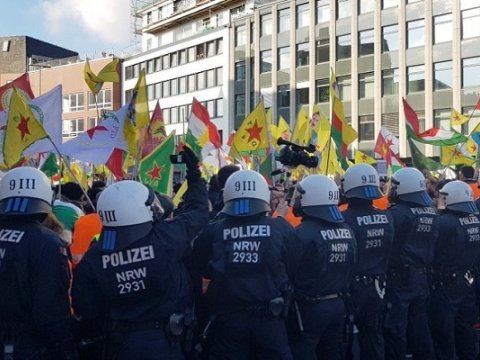 Fransada terrorçular türklərə hücum edib