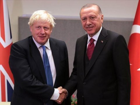 Ərdoğan Consonla Ukraynanı müzakirə etdi