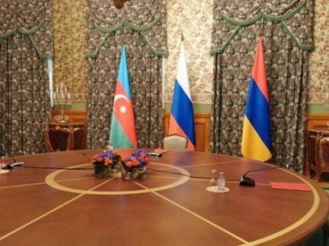 Azərbaycan, Rusiya və Ermənistan rəsmiləri GÖRÜŞDÜ