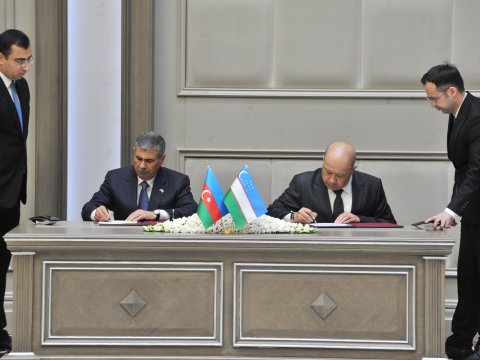 Özbəkistanla hərbi saziş bizə nə vəd edir? - Birgə müəssisə, təlimlər...