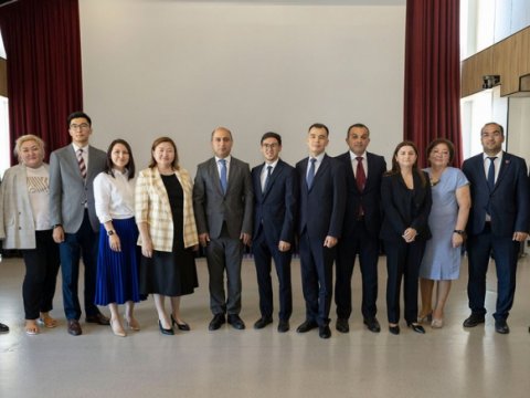 Təhsil naziri Qazaxıstanda səfərdədir
