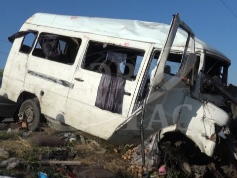 Fəhlələr qəzaya düşdü: Yaralı sayı 23-ə çatdı - YENİLƏNİB