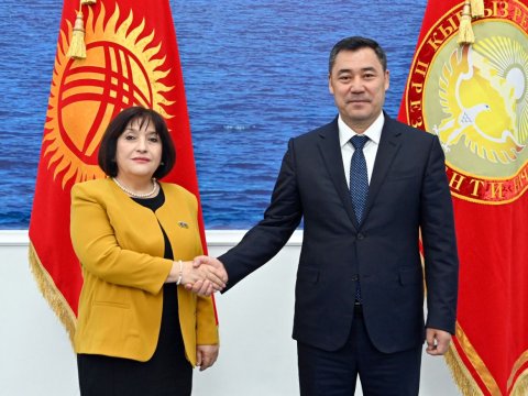 Sahibə Qafarova Qırğızıstan prezidenti ilə görüşdü